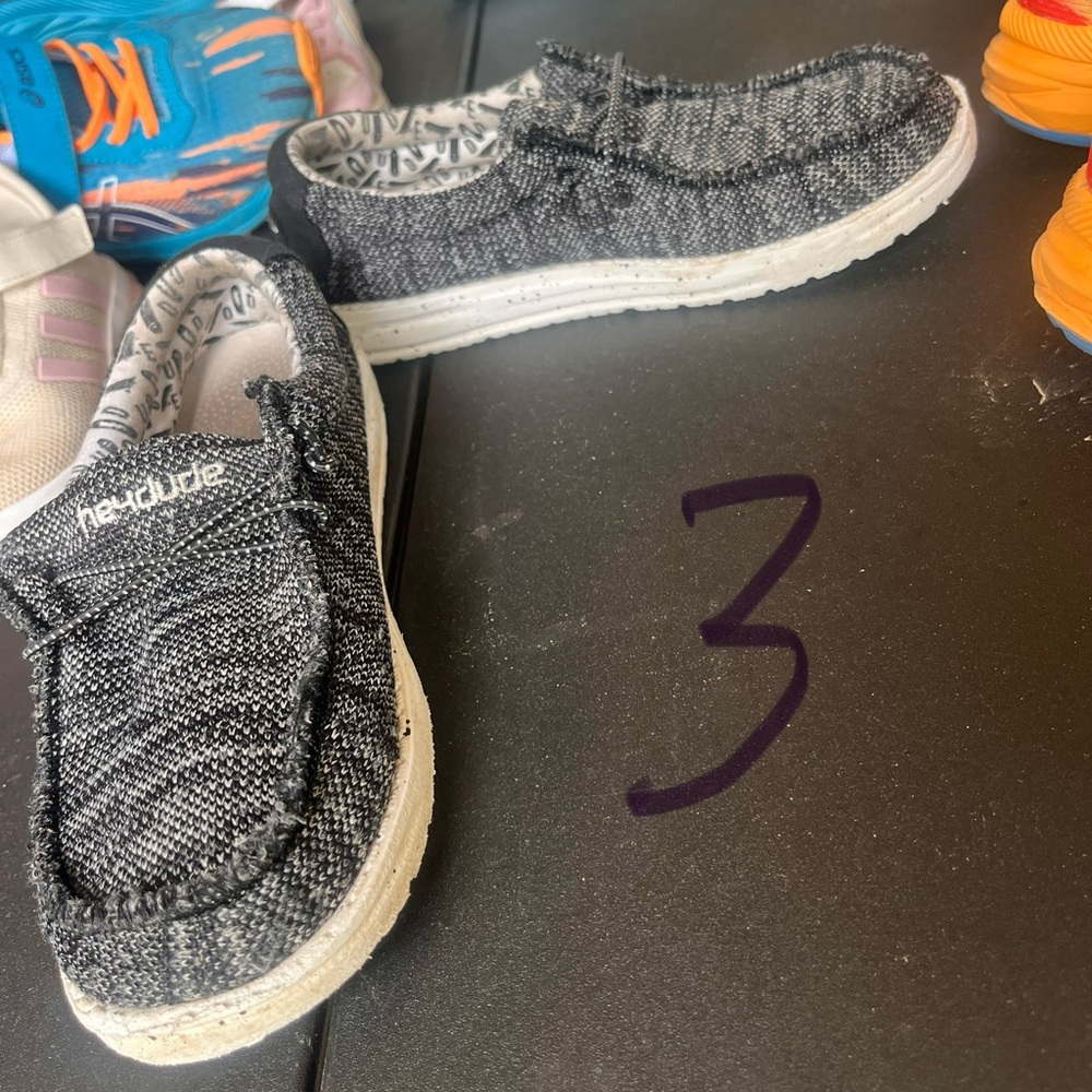 Boys hey dude. Size 3. Used